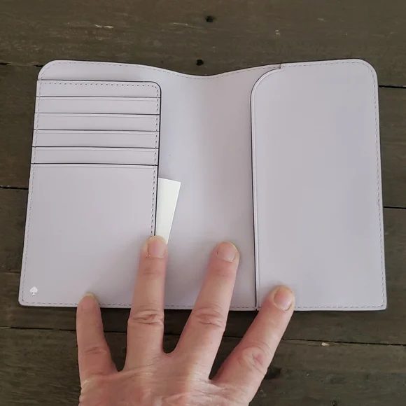 Kate Spade Cameron Street Leather Passport Cover Bifold NEW - Picture 2 of 3